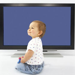 Ученые: младенцы не могут смотреть кино – для них это размытая картинка