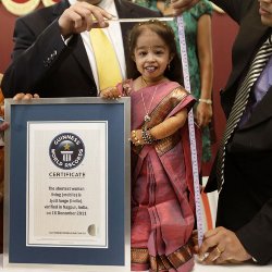 Зарегистрирована самая маленькая женщина в мире
