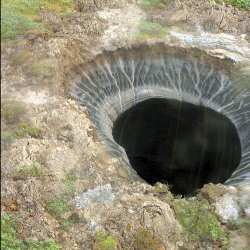 Ученые заглянули в огромную воронку на Ямале