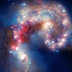 НАСА засняло столкновение галактик 
