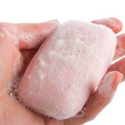 20 необычных способов применения обычного мыла