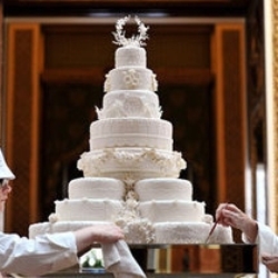 На аукционе выставили кусок торта со свадьбы принца Уильяма