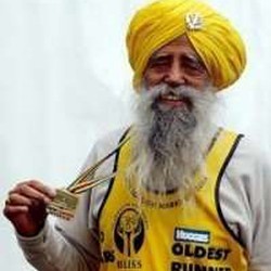 Столетний бегун стал самым старым марафонцем в мире