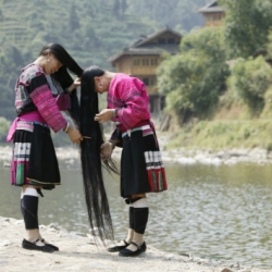 Хуанглуо - деревня самых длинных волос в мире