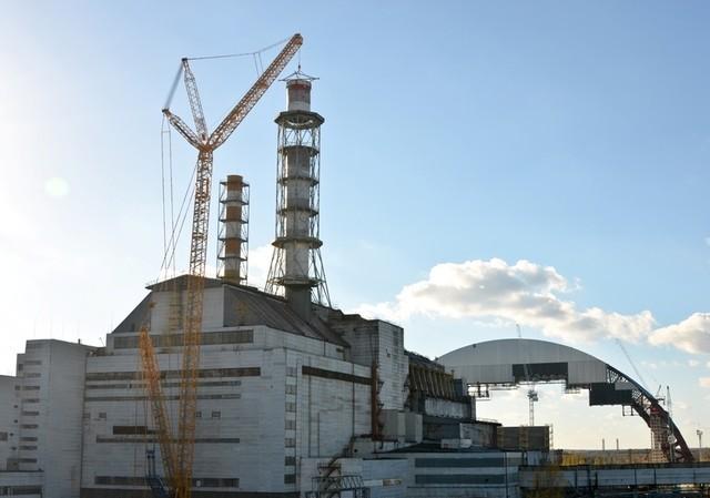 На Чорнобильській АЕС встановлюють новий саркофаг. Що відбувається - фото 4