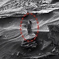 На Марсе заметили полуобнаженную женщину и краба