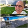 Пенсионер построил бассейн для всех детей в округе, чтобы не чувствовать себя одиноким