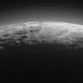 Появились новые впечатляющие фотографии Плутона