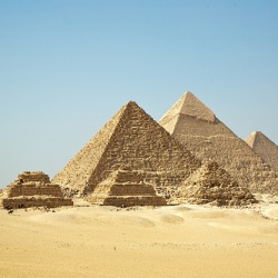 В Египте найдено 17 затерянных пирамид