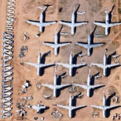 10 необычных кладбищ самолетов
