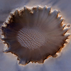 Самые необычные ударные кратеры Марса
