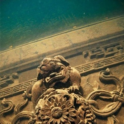 Древний город Шичен в Китае, погруженный под воду