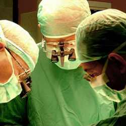 Индийские хирурги удалили опухоль весом в 22 килограмма