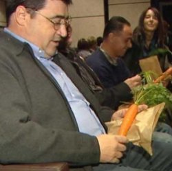 Морковка…вместо билетов в театр