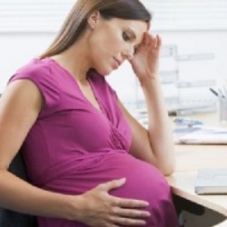 Состояние стресса у женщины на момент зачатия повышает шансы родить девочку