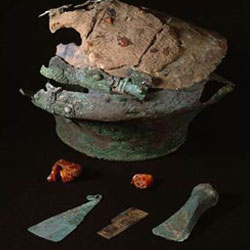 Найден древний погребальный саван из неожиданного материала