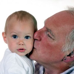 Дети мужчин зрелого возраста живут дольше