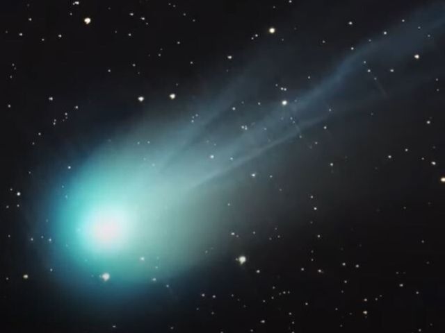 «Дьявольская» комета Понса-Брукса: когда прилетит и где наблюдать в 2024