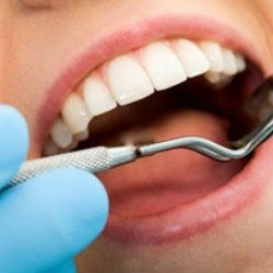 Чем болеют наши зубы крепче