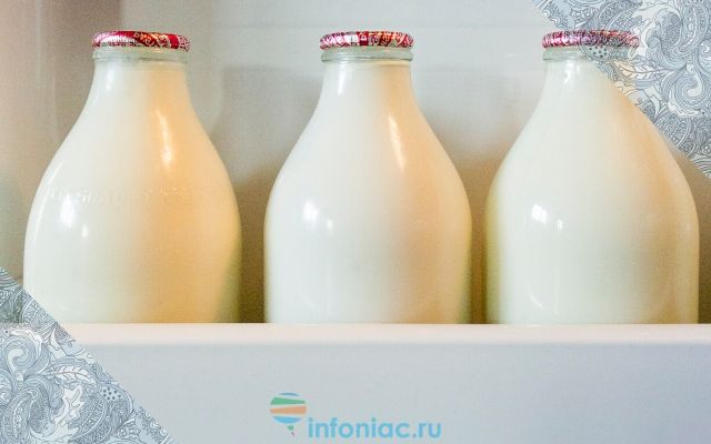 Молоко в бутылках