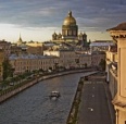 Столица России из Москвы перенесена в Петербург