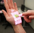 Kinect превращает любую поверхность в сенсорный экран