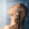 Ежедневный душ ведет к инфекциям, выяснили специалисты