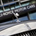 Rolls-Royce запускает электрический автомобиль
